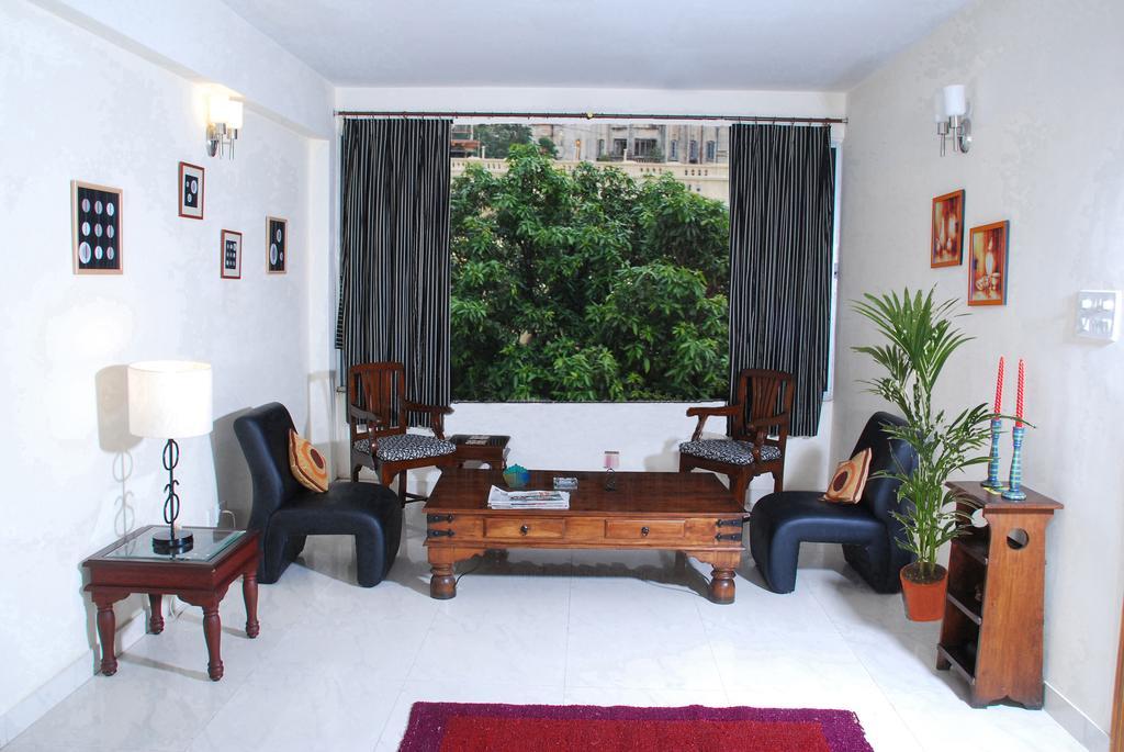 Hotel Red Arrow Residency Calcuta Exterior foto